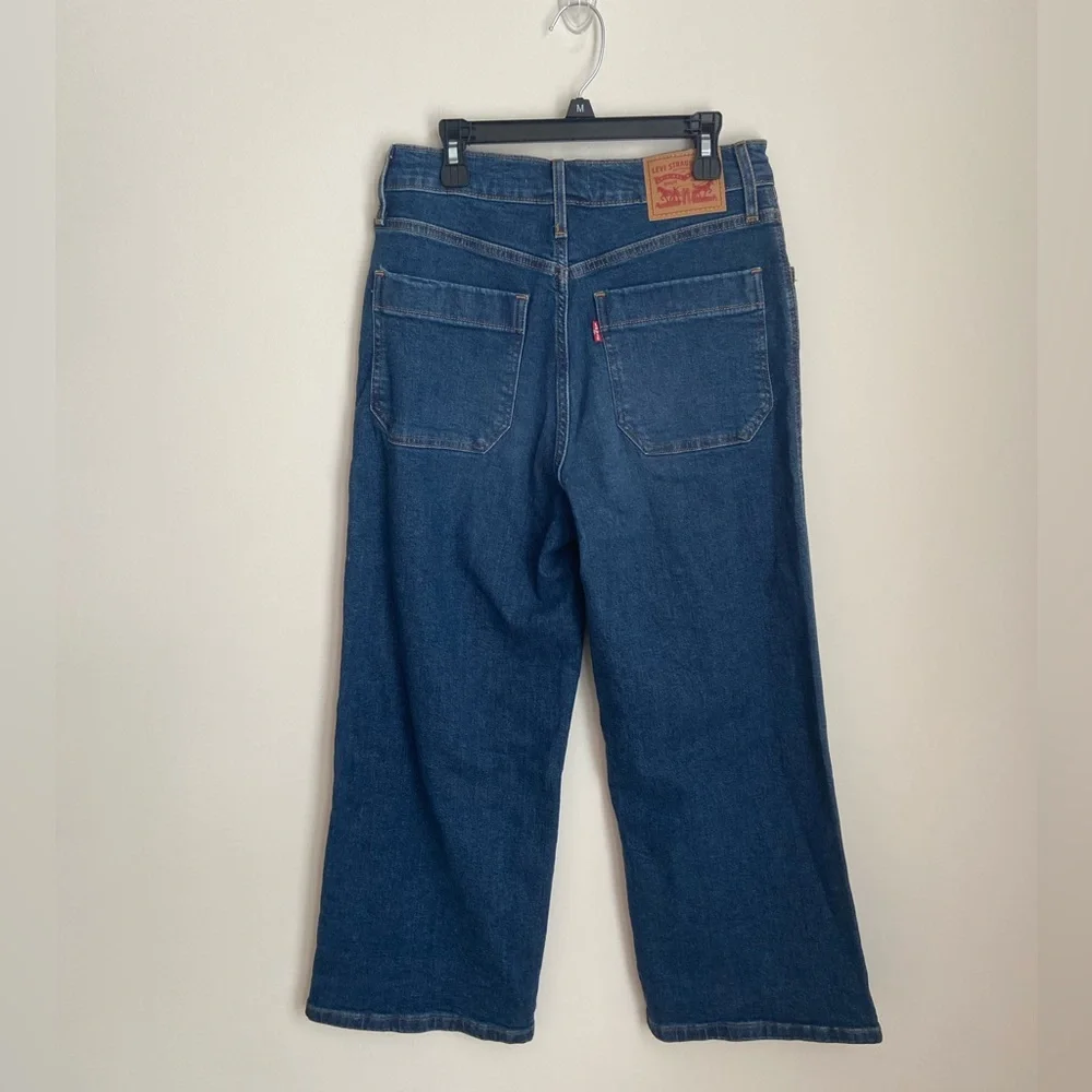 Levi’s Mile High Crop Denim (27) - Picture 4 of 10